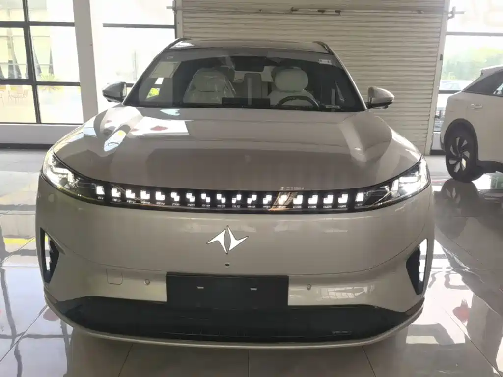 Dongfeng Yipai eπ008 2026 2025 210Ultra Range Extender 5-Seater