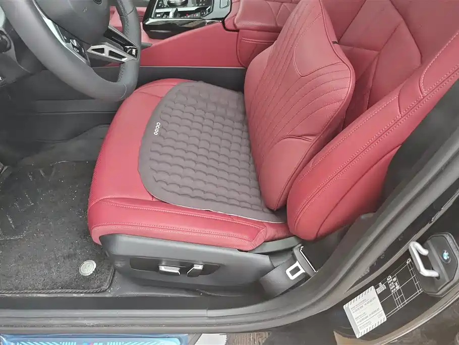 BMW 5 Series 2025 525Li M Sport Package фото 9