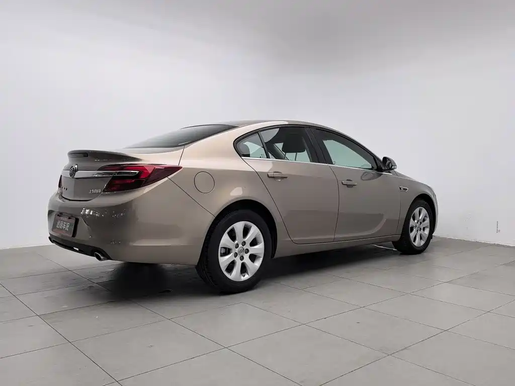 Фото 2 - Buick Regal