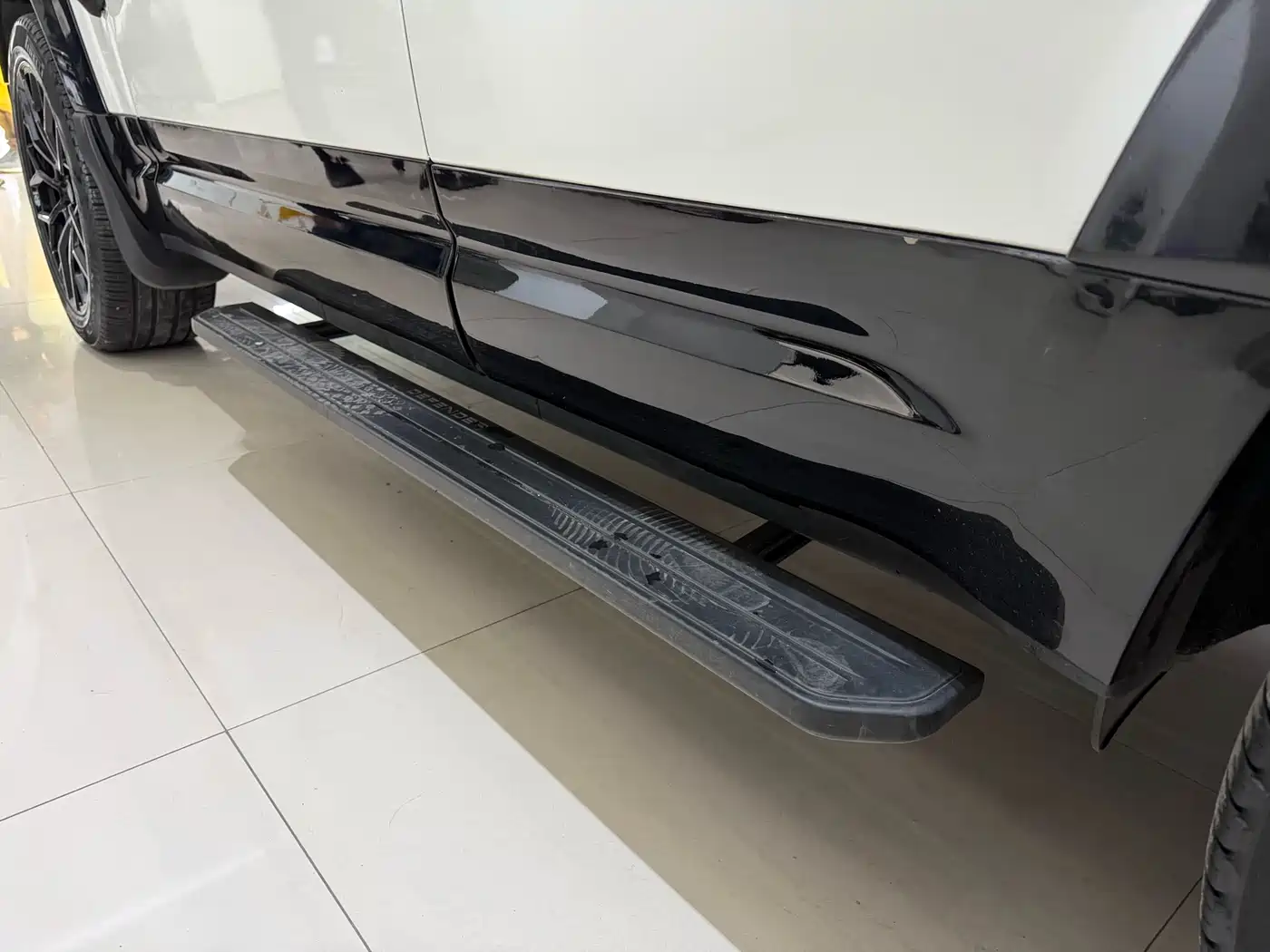 Land Rover Defender 2020 110 P400 Launch Matte Silver Special Package Edition фото 17