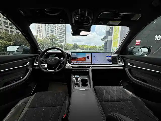 Geely Xingyue L 2026 Oriental Glory 2.0TD Automatic Moonlight Edition — фото 5