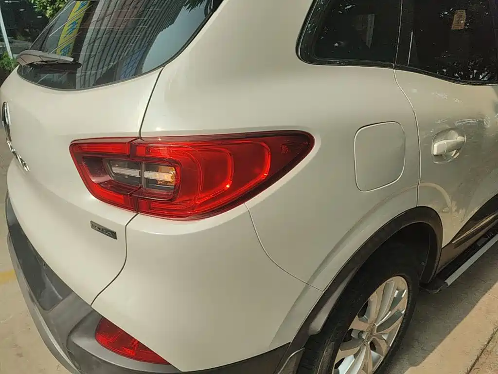 Renault Kadjar 2016 2016 2.0L 2WD Leading