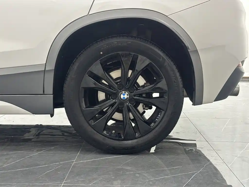 BMW X2 2024 2023 sDrive25i M Off-Road Package