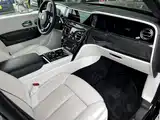 Фото 9 - Rolls-Royce Cullinan