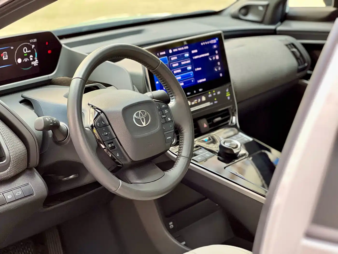 Toyota bZ4X, миниатюра 21
