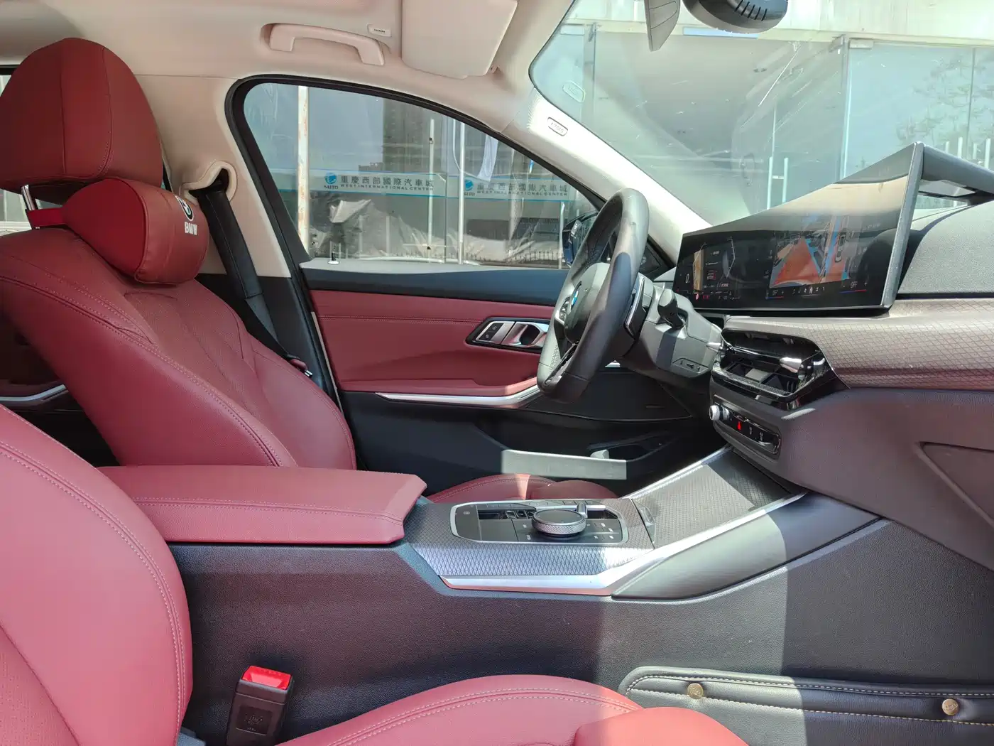 BMW 3 Series 2025 330Li M Sport Night Edition фото 18
