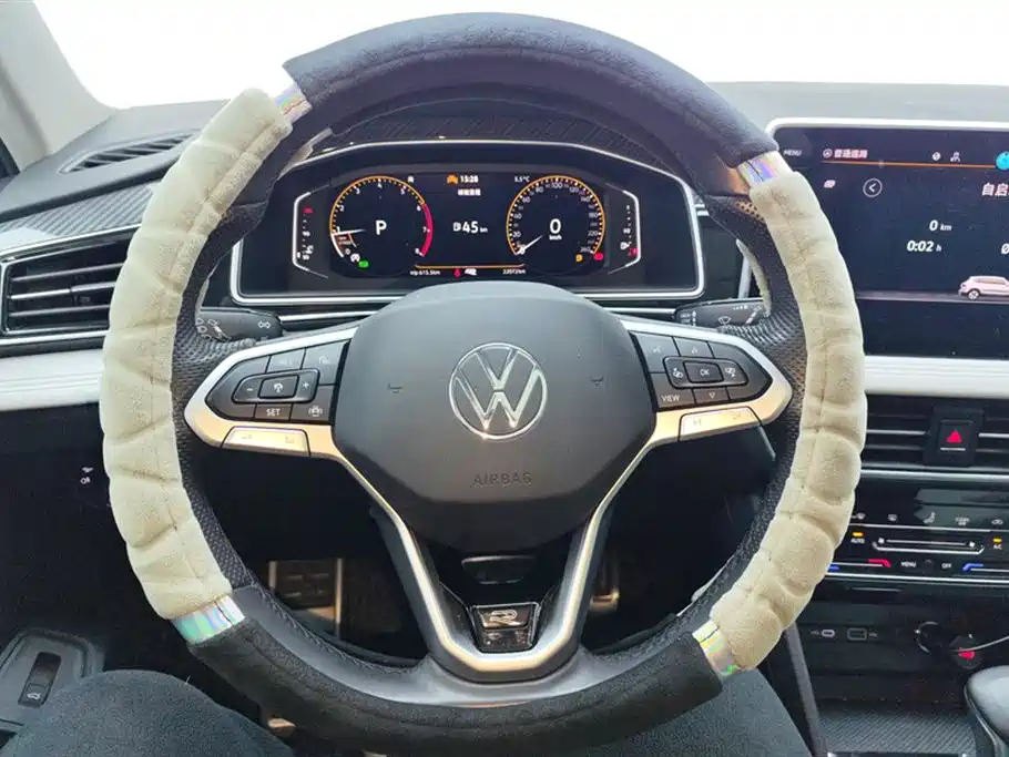 Volkswagen Tiguan L 2024 330TSI Automatic 2WD R-Line Premium Enjoyment Edition фото 15