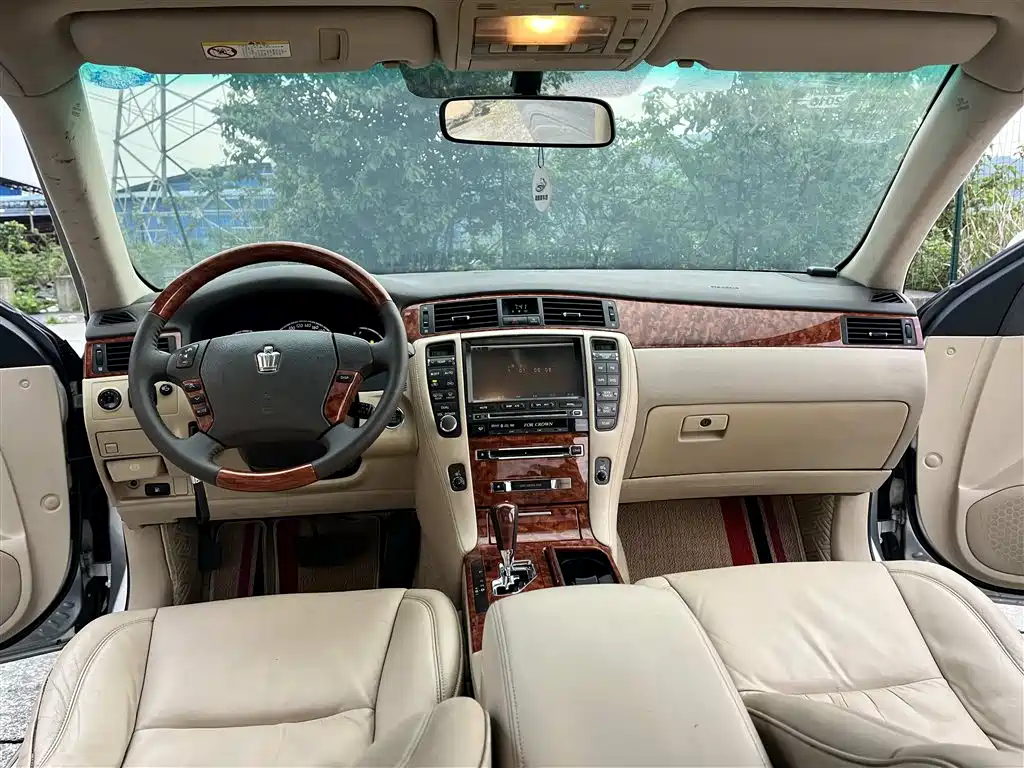 Toyota Crown 2007 3.0L Royal Saloon Fashion Navigation фото 12