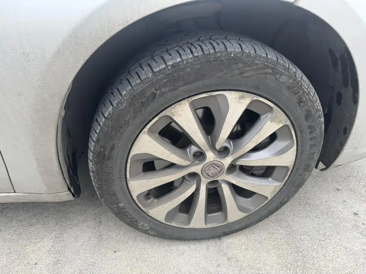 Fiat Viaggio 2013 2012 1.4T Auto Joy Edition