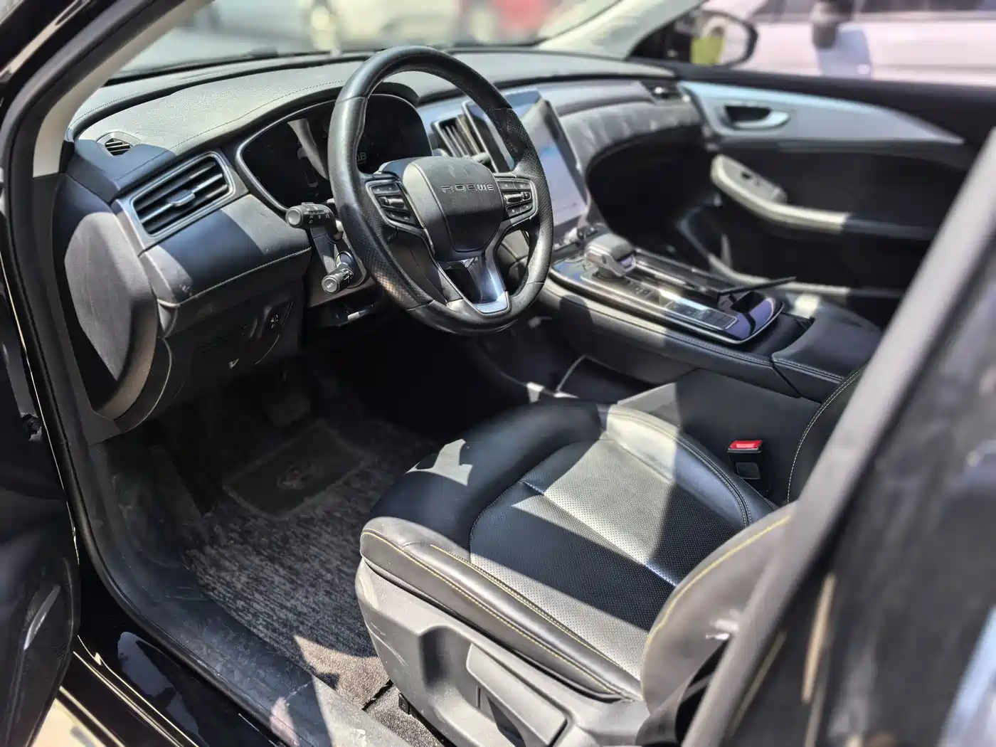 Roewe i6 MAX 2021 2020 Model 300TGI Automatic Cool & Smart Edition