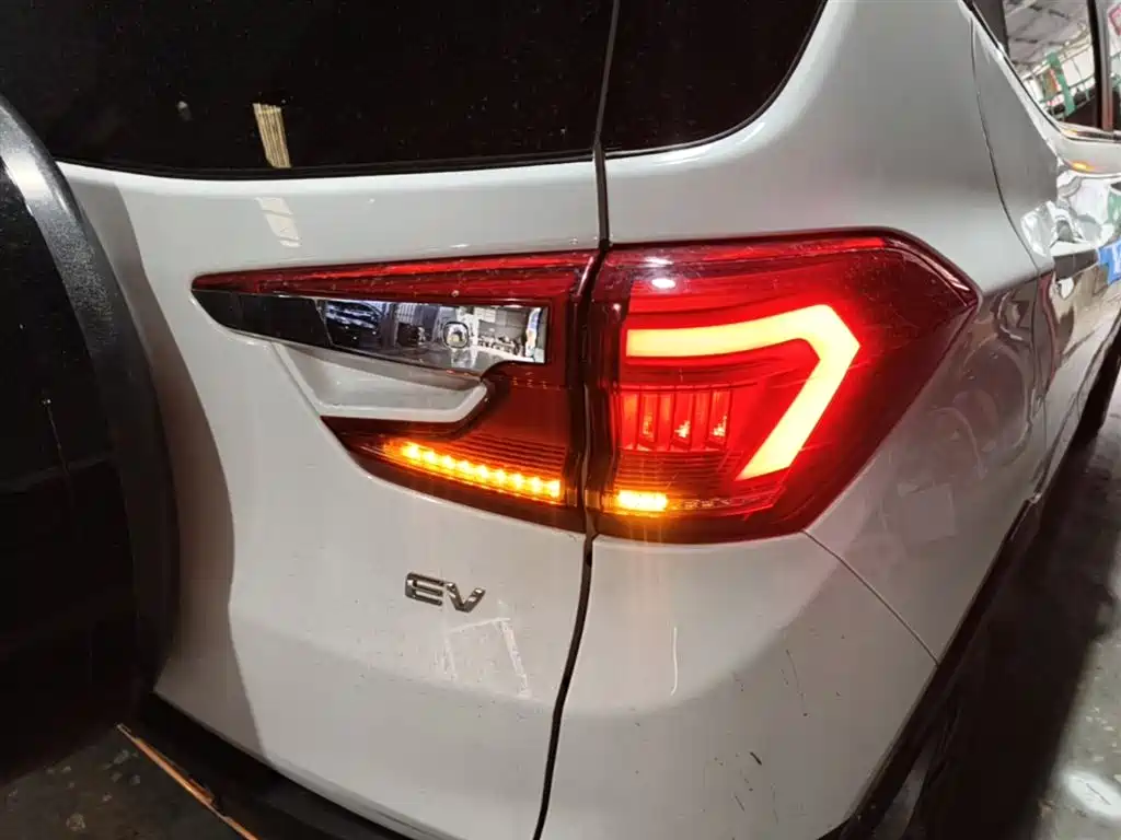 BYD Yuan New Energy 2019 EV535 Smart Connected Trend Leader Type фото 24
