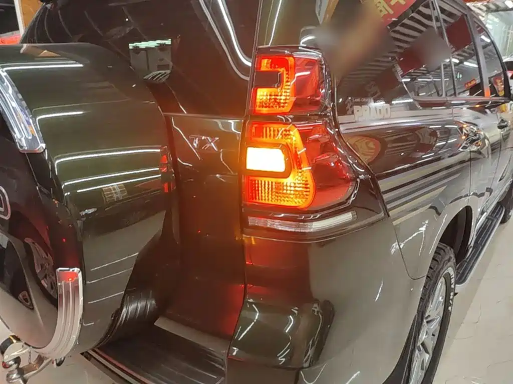 Toyota Prado 2018 3.5L Automatic TX-L Rear-mounted Spare Tire фото 8
