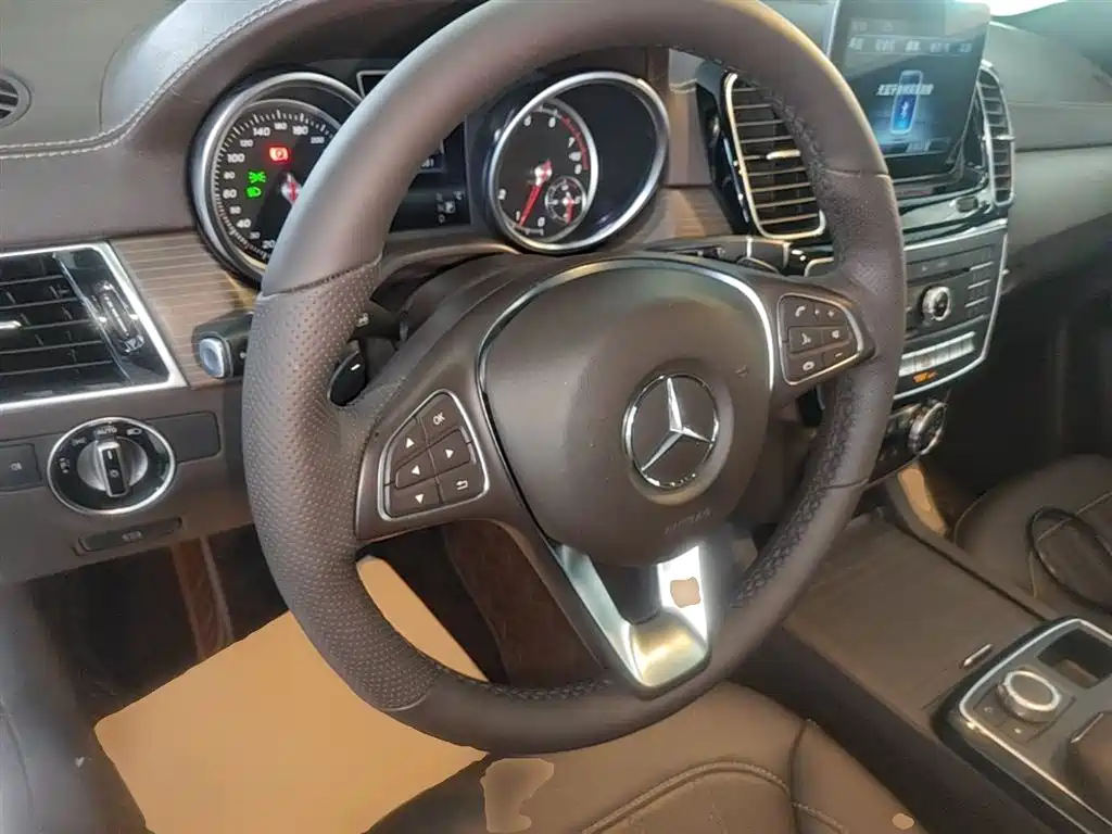 Mercedes-Benz GLE 2019 GLE 320 4MATIC Dynamic Ultimate Edition фото 11