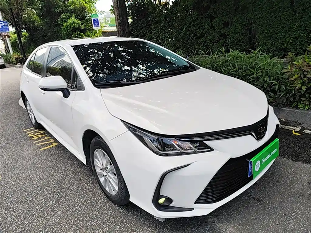 Toyota Corolla 2019 1.2T S-CVT GL-i Elite Edition фото 4