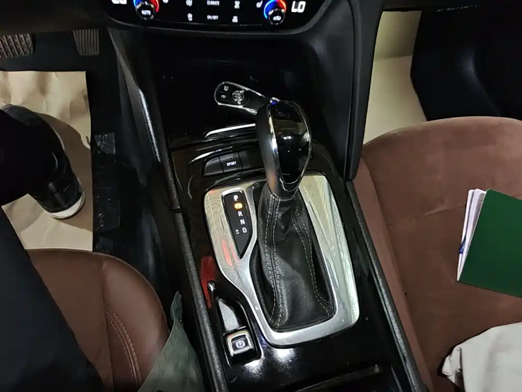 Buick Regal 2019 20T Elite China VI фото 14