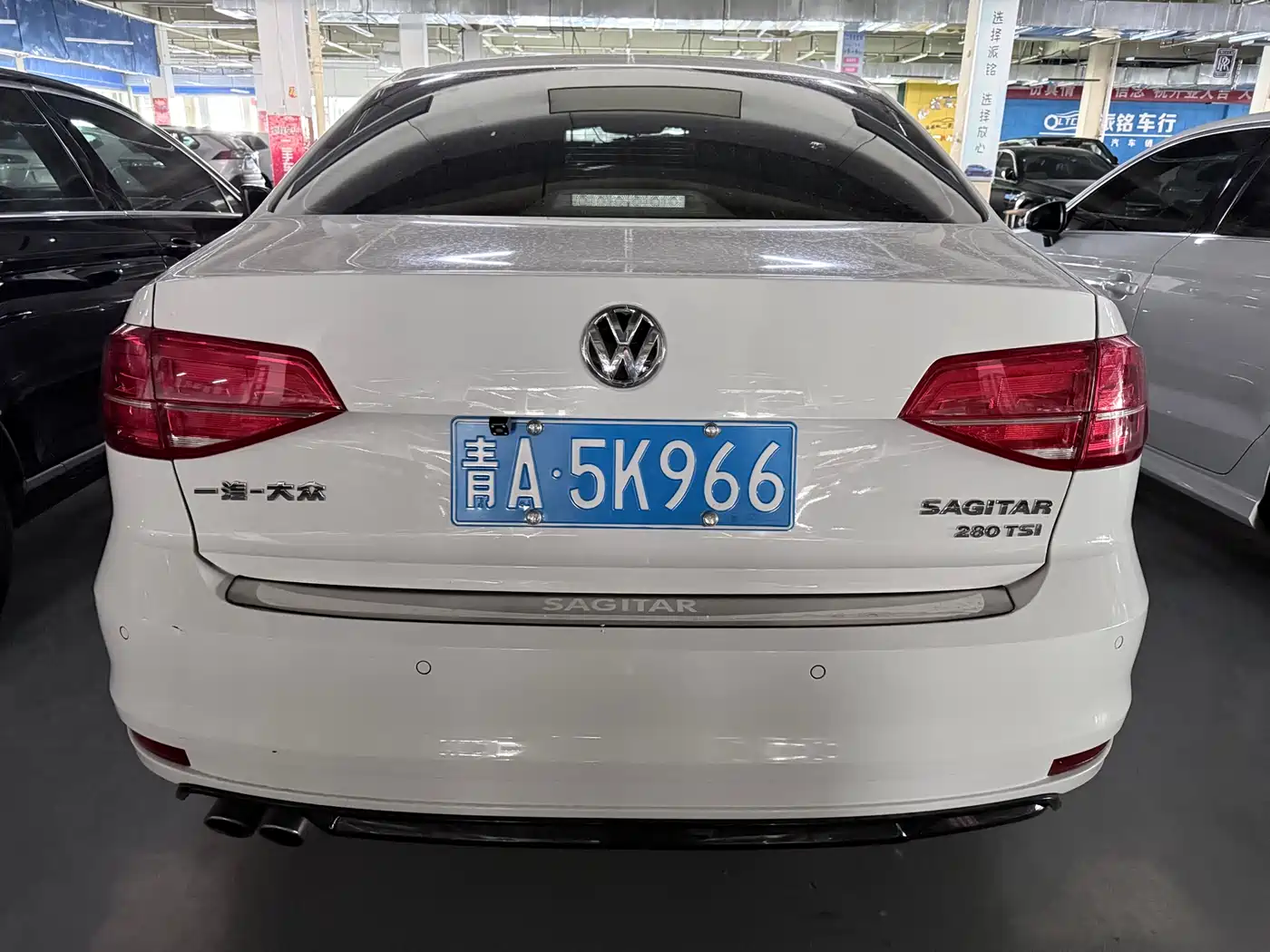 Volkswagen Sagitar 2018 280TSI DSG Spark Edition фото 18