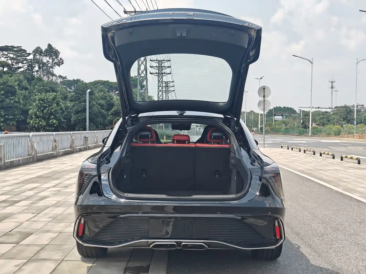 Hongqi H6 2025 2025 Model 2.0T Fashion Edition