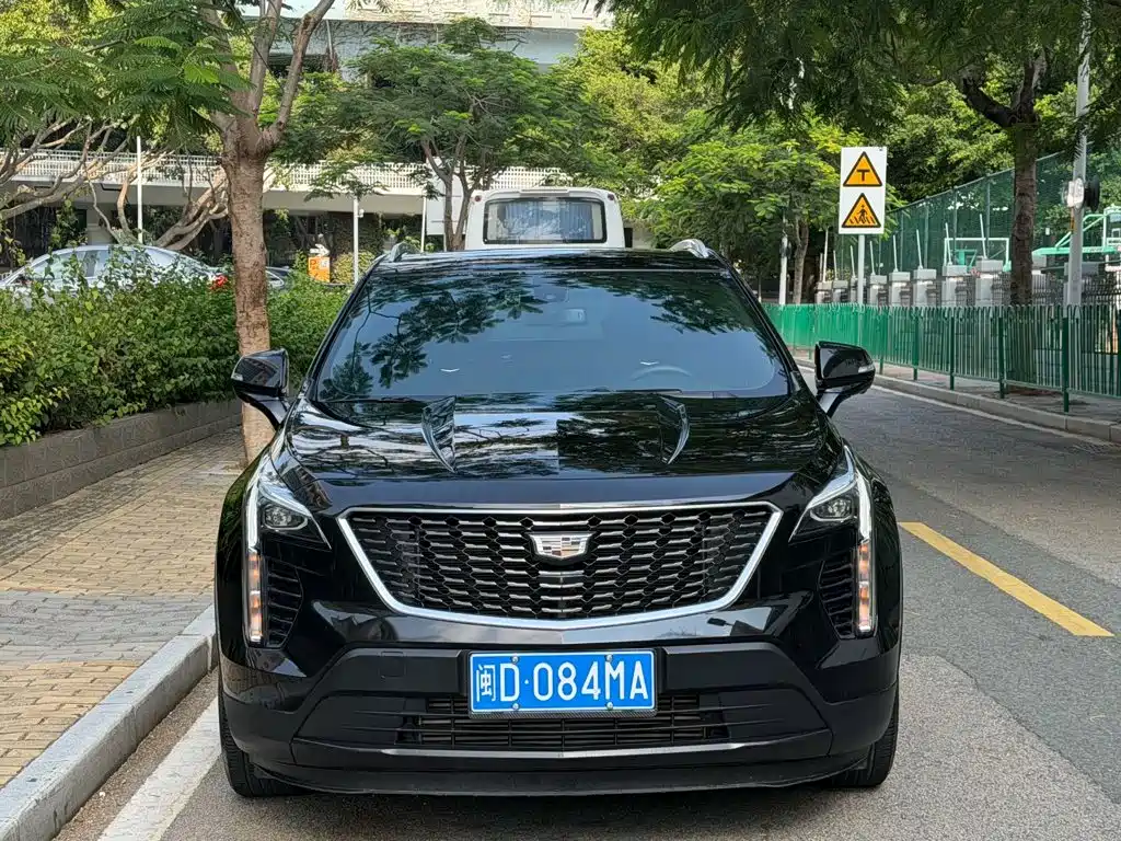 Cadillac XT4 2019 2018 28T 2WD Luxury Sport Type