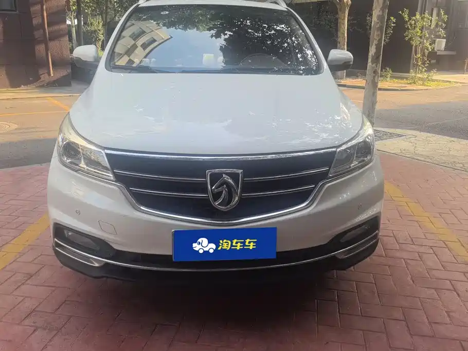 Baojun 730 2019 2017 1.5T Manual Trend 7-Seater China V