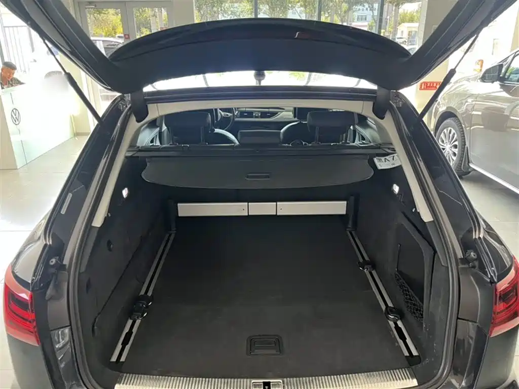 Audi A6 (Import) 2018 3.0T allroad quattro фото 17