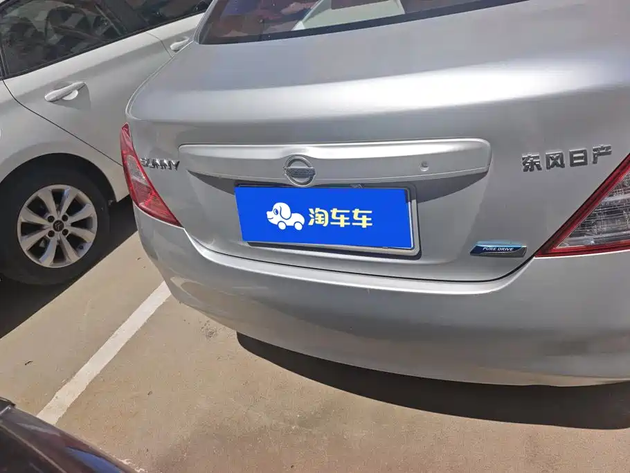 Nissan Sunny 2012 2011 1.5XL Manual Luxury Edition