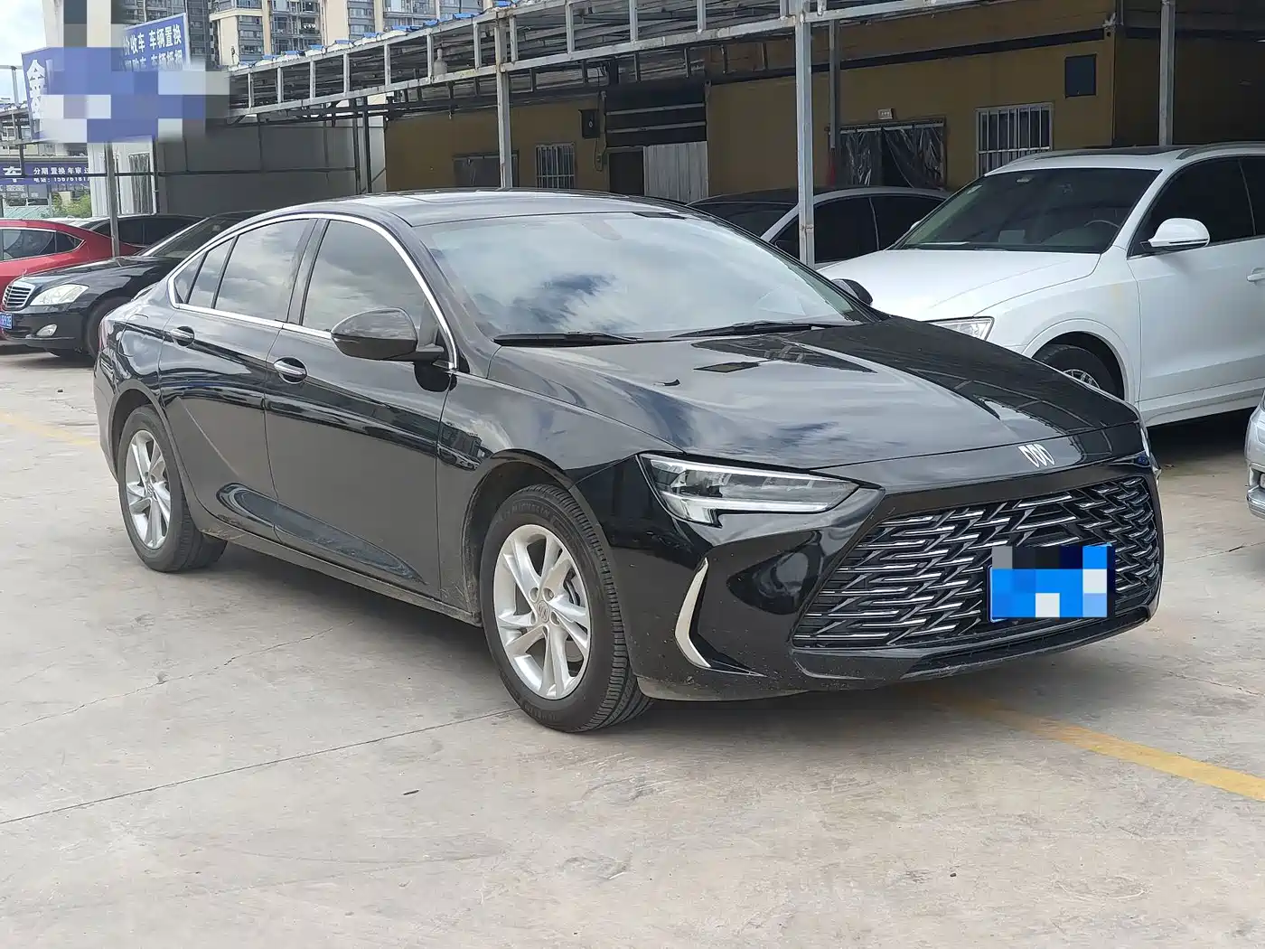 Photo 3 - Buick Regal