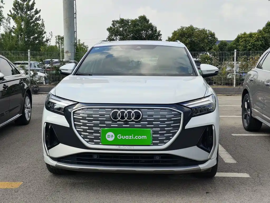 Audi Q4 e-tron 2025 2024 40 e-tron Creation Edition