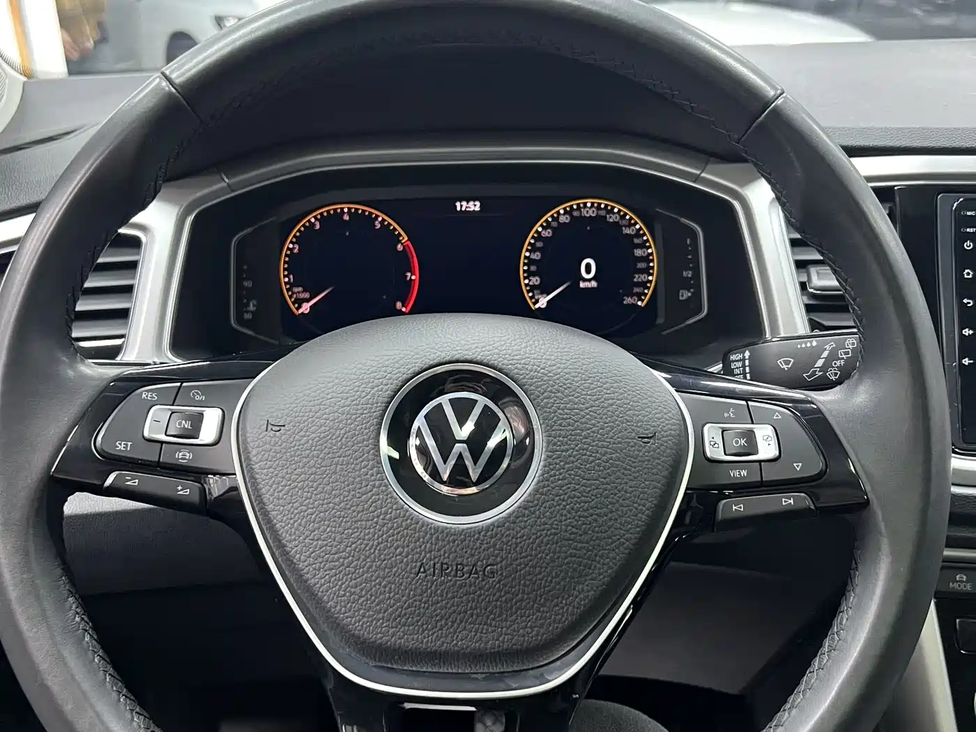 VOLKSWAGEN T ROC EXPLORING SONGS