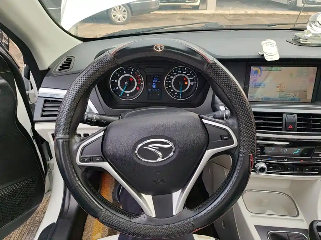 Soueast V5 Lingzhi 2019 2017 1.5L Manual Premium
