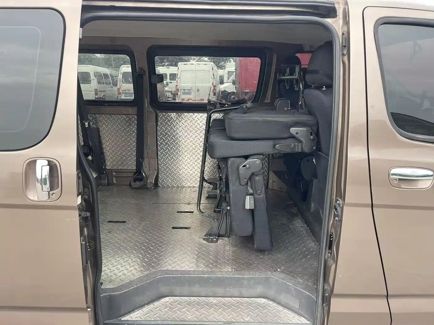 Foton Fengjing G5 2020 2020 Model 2.0L Long Wheelbase Flat Roof 6-Seater MPV 1TZS