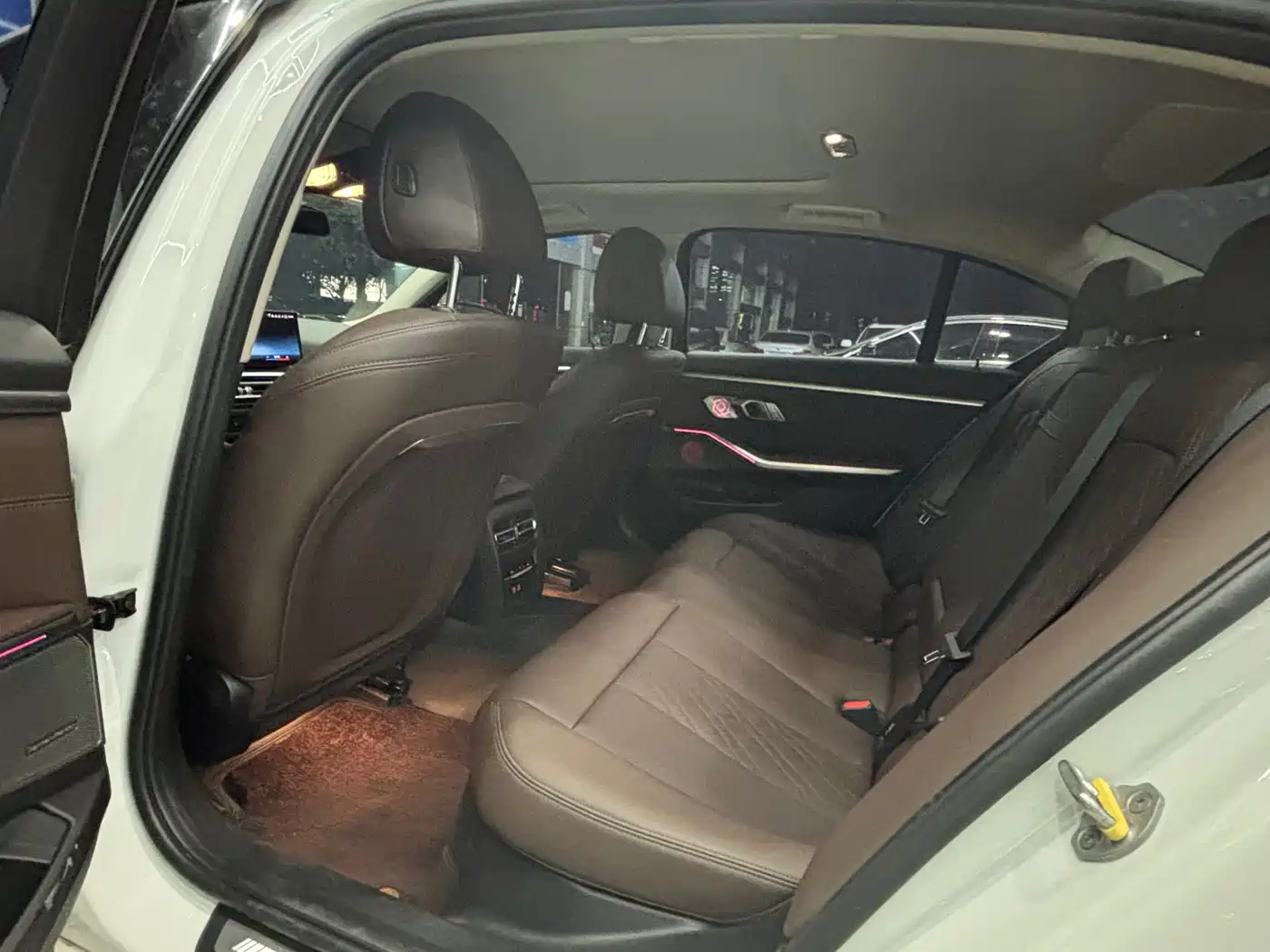 BMW 3 Series 2023 325Li M Sport Black Night Package фото 6