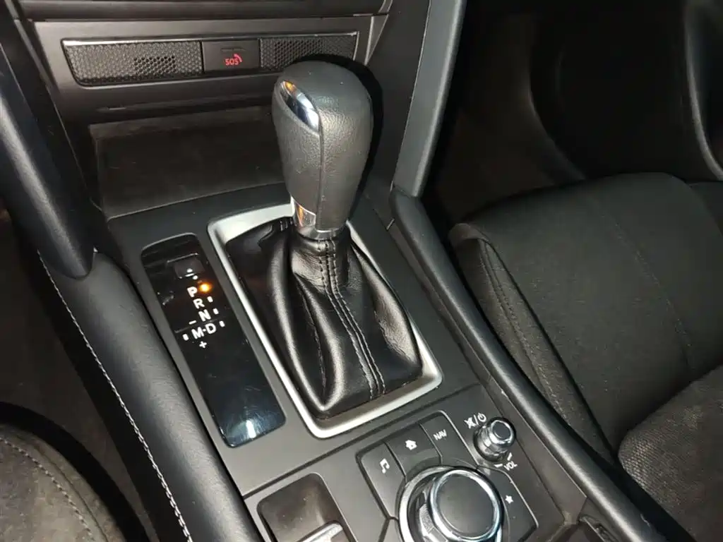 Фото 14 - Mazda CX-4