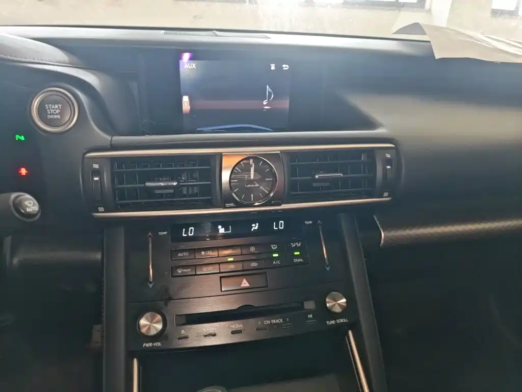 Lexus IS 2018 2017 300 F SPORT