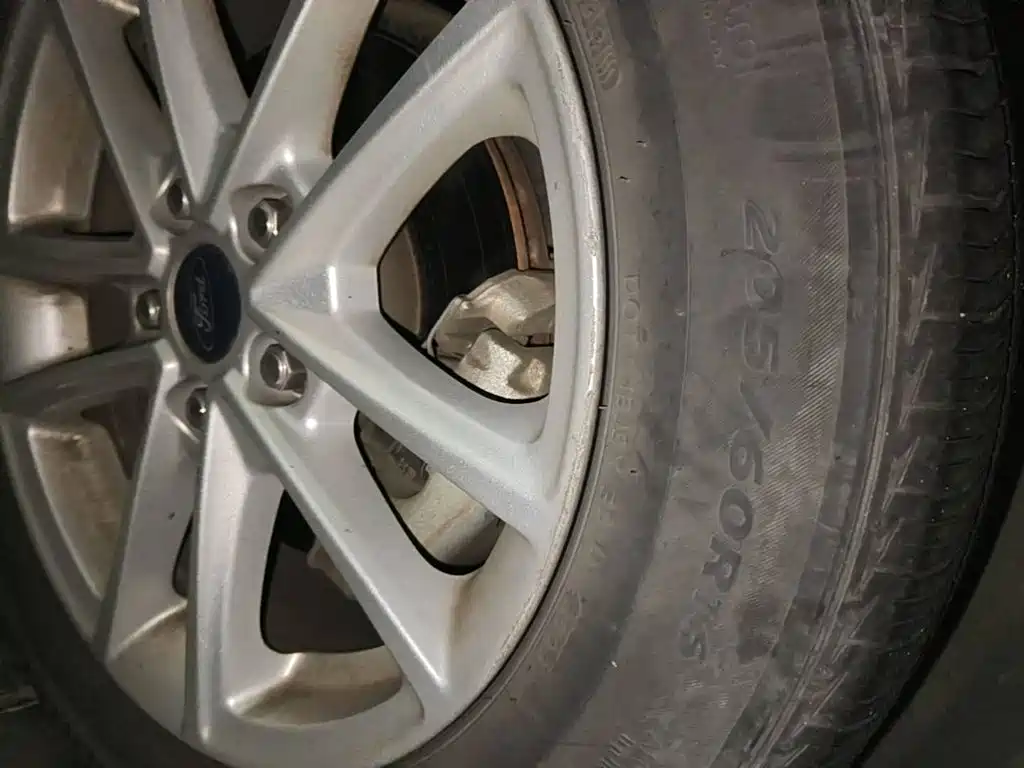 Photo 7 - Ford Focus