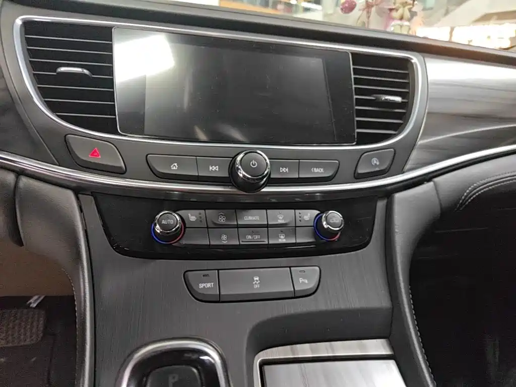BUICK LACROSSE