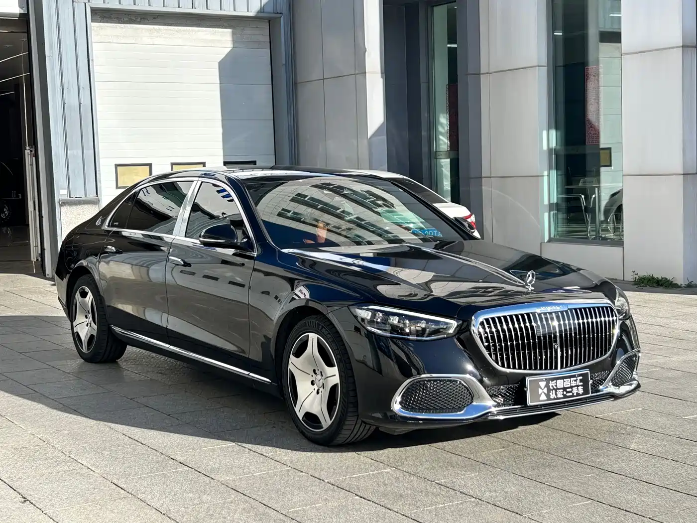 Фото 3 - Mercedes-Benz Maybach S-Class