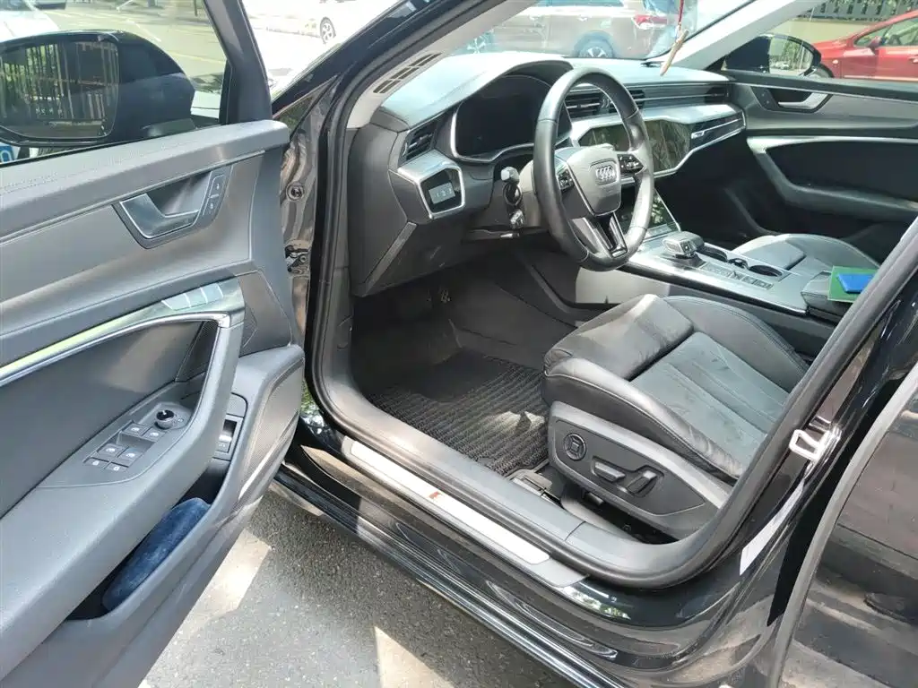 AUDI A6 (IMPORT)