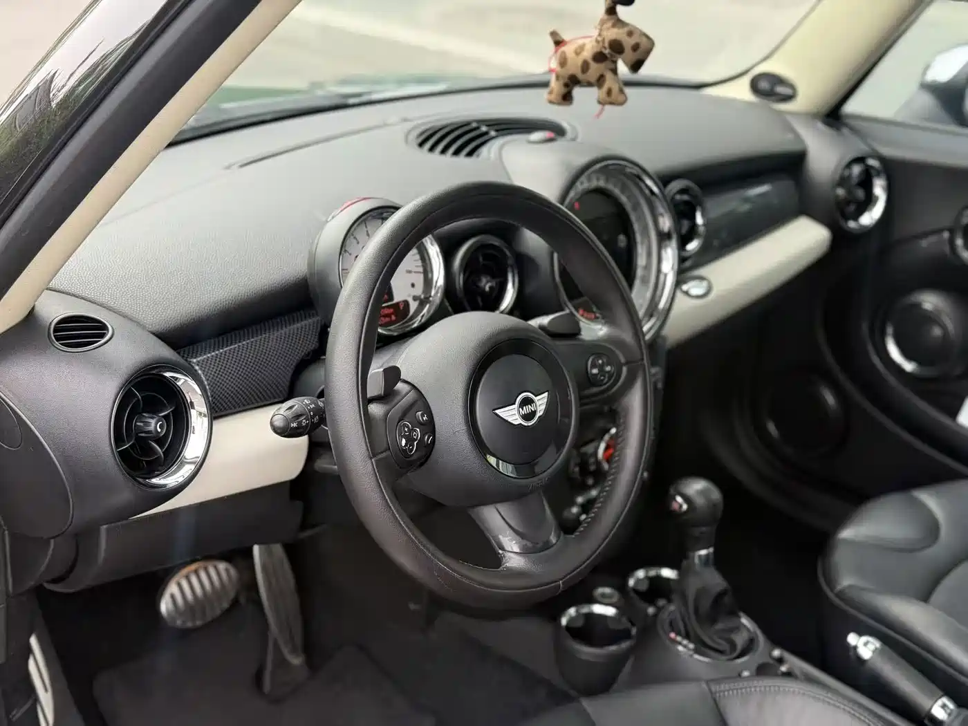 Photo 5 - MINI CLUBMAN