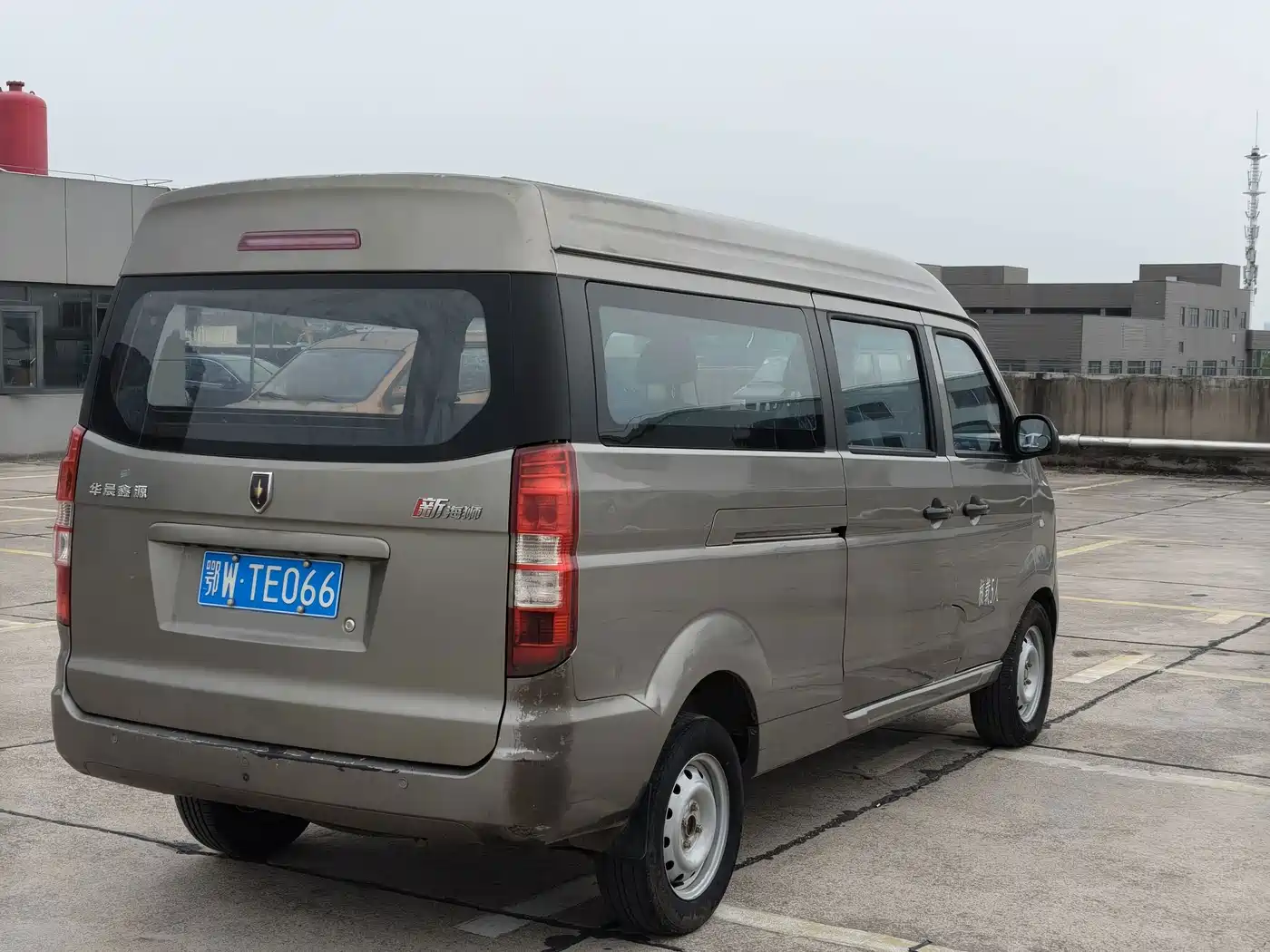 Jinbei New Hiace X30L 2021 2021 1.5L Fortune Central Air Conditioning Version Passenger Vehicle China VI SWC15M
