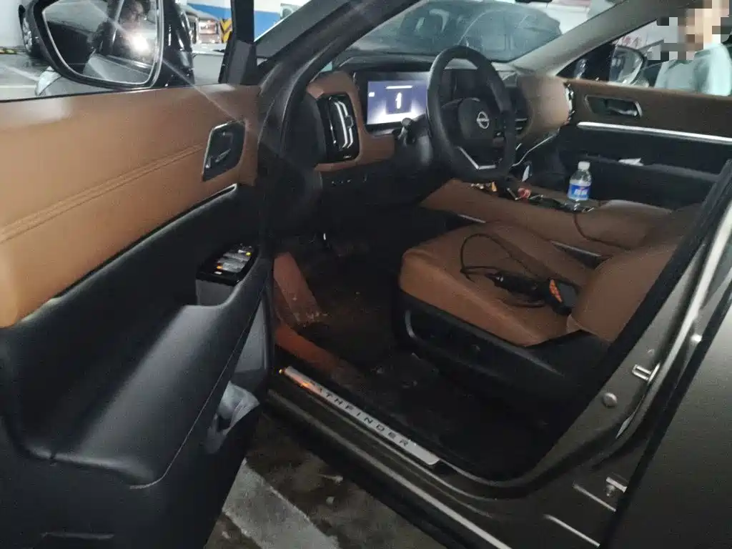 Nissan Terra, миниатюра 17