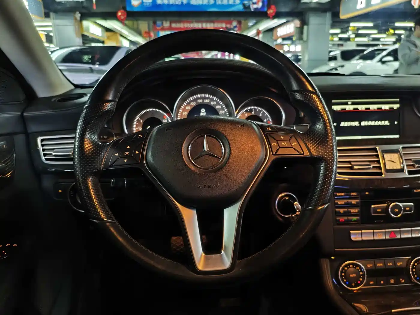 Mercedes-Benz CLS 2012 CLS 300 CGI фото 8
