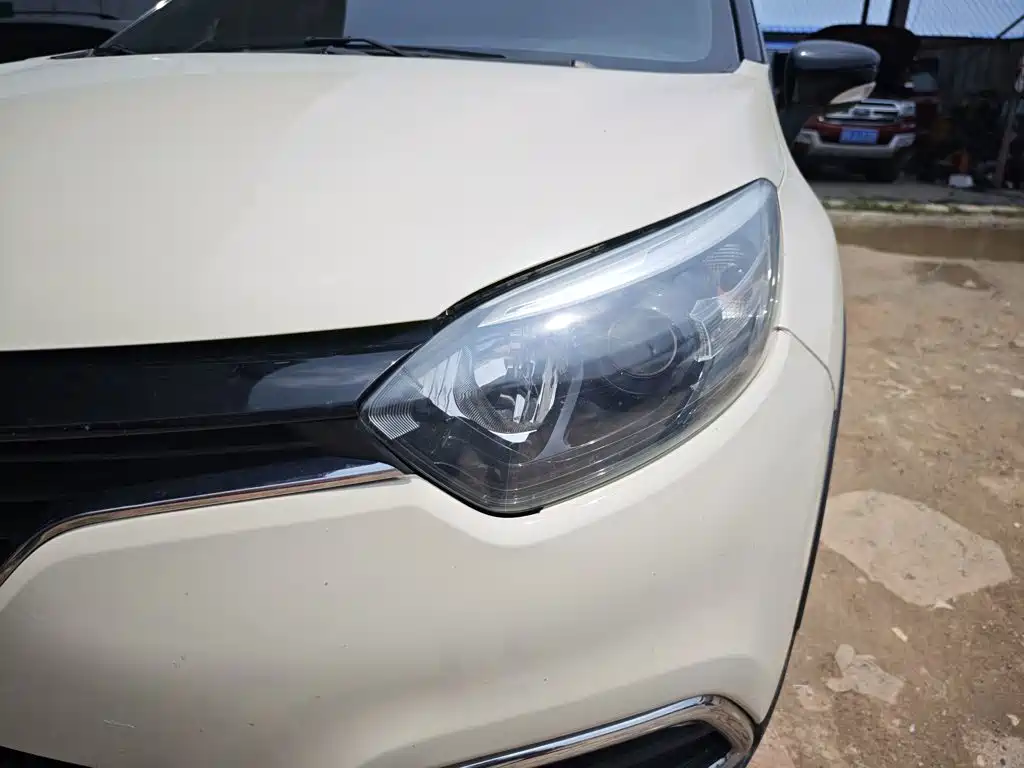 Renault Captur 2016 2015 1.2T Automatic Comfort Limited Edition