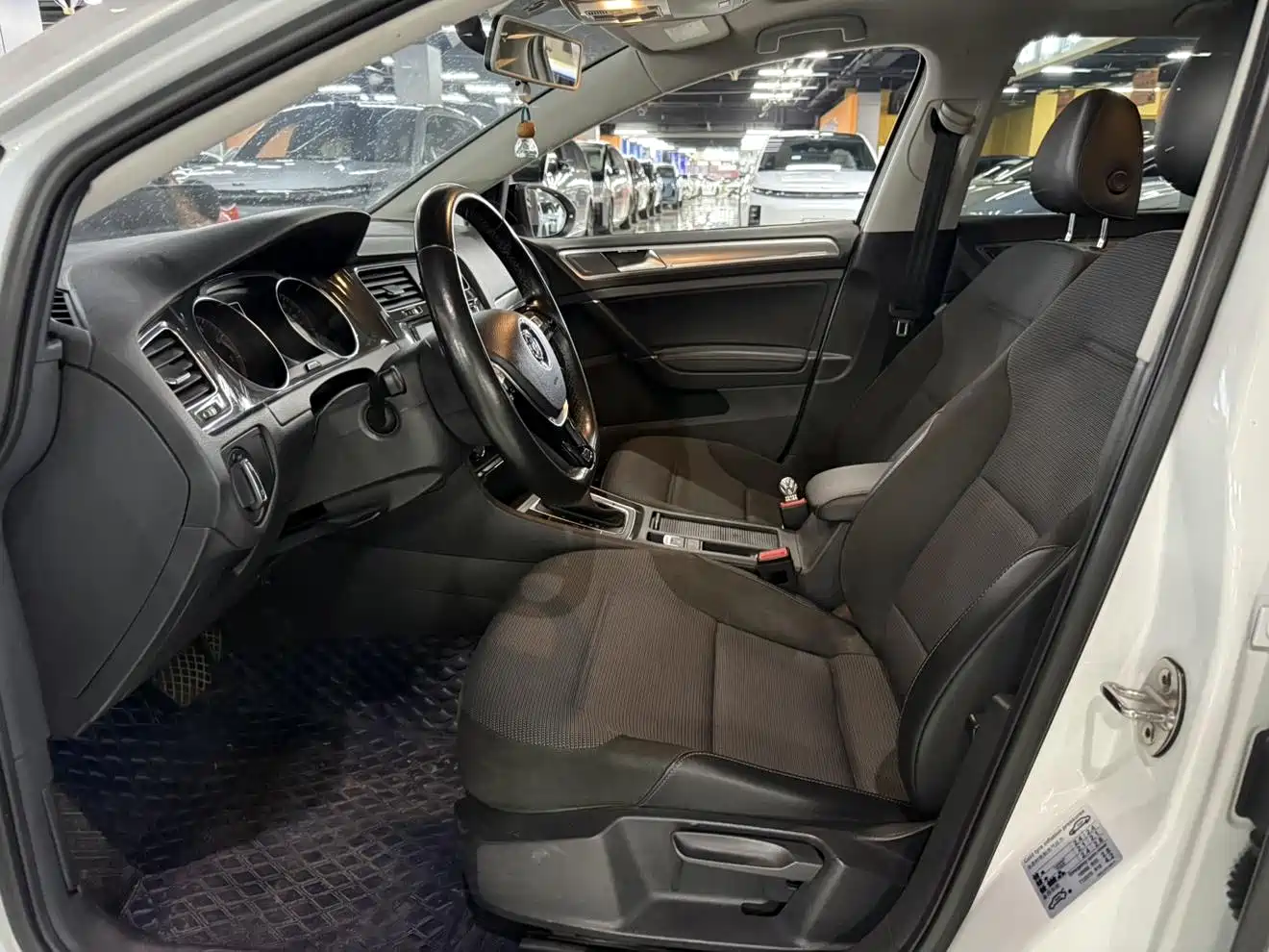 Volkswagen Golf 2018 230TSI Automatic Comfort фото 7