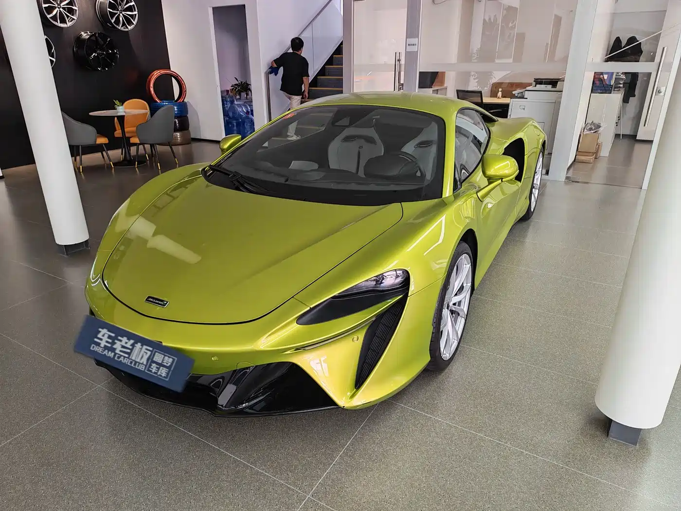 McLaren Artura 2024 2023 3.0T Hybrid Standard