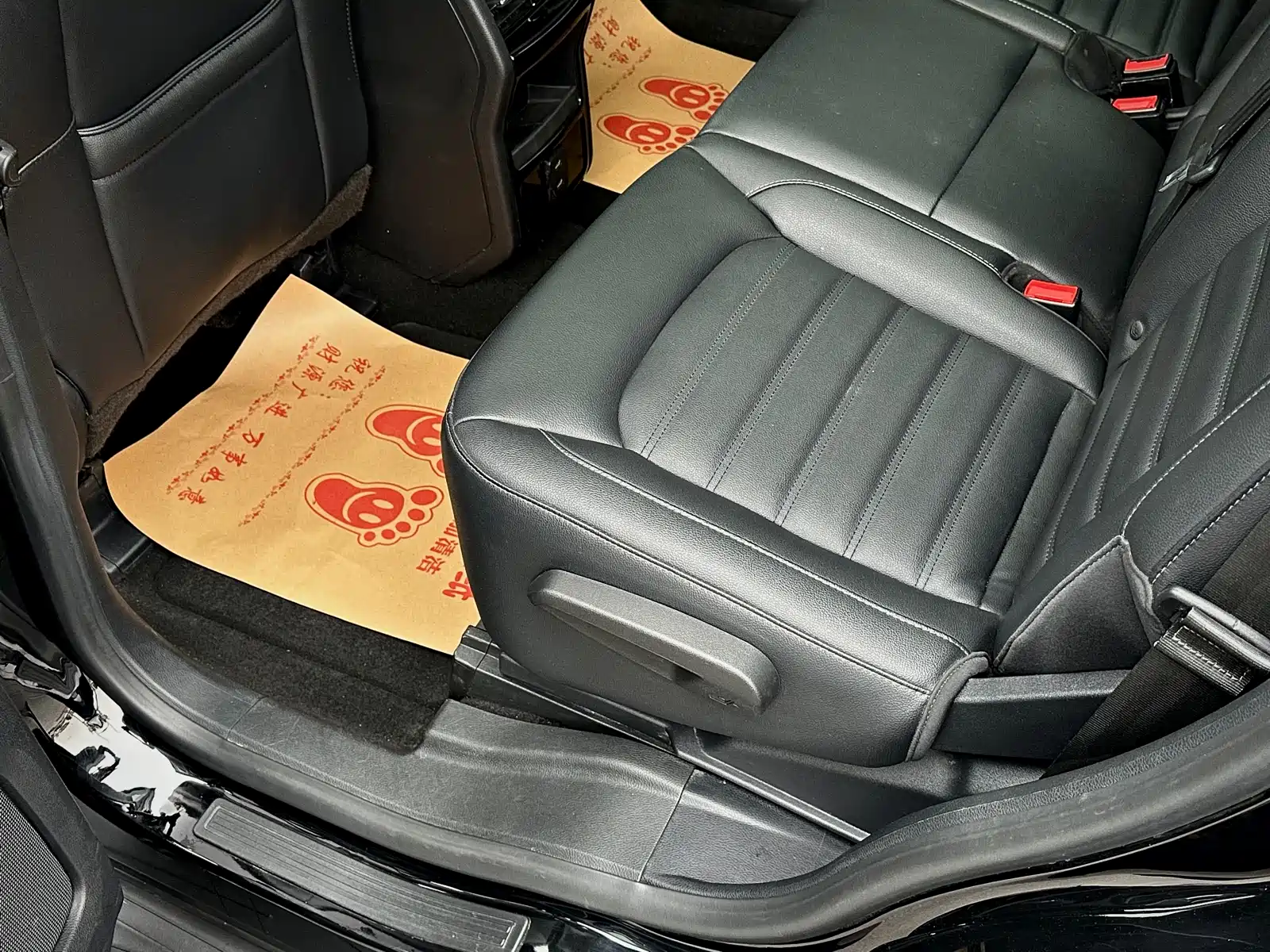 Фото 14 - Ford Edge