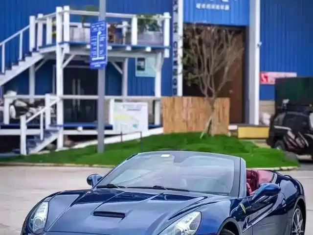 Ferrari California T 2012 4.3L Standard