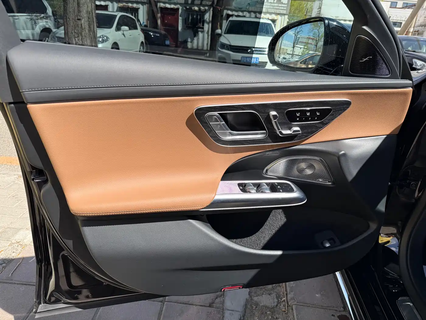 Mercedes-Benz E-Class 2024 Model E 300 L Luxury Sport фото 6