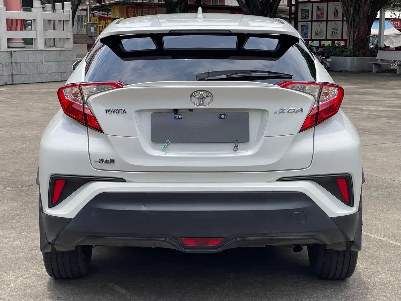 Фото 5 - Toyota IZOA