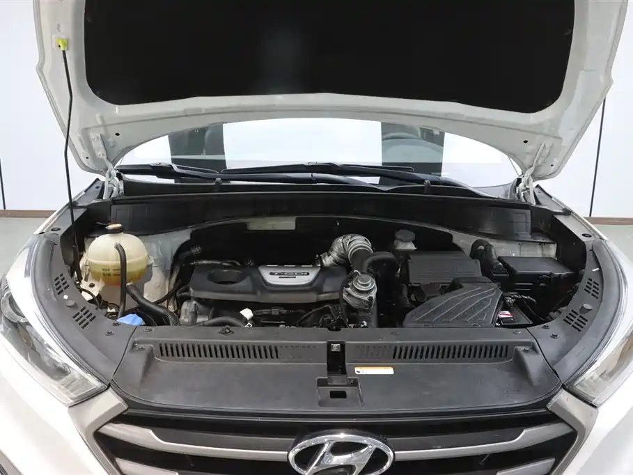 Hyundai Tucson 2015 1.6T Dual Clutch 2WD Smart фото 9