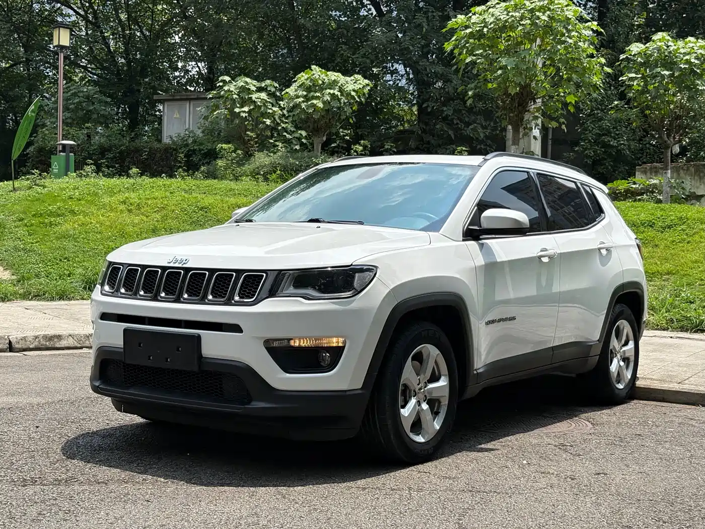 Jeep Compass 2019 220T Automatic Family Edition
